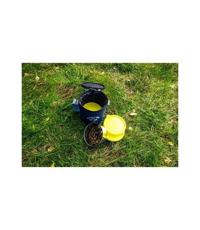 Farmland - Travel-Futtertasche inkl. 3 Dosen