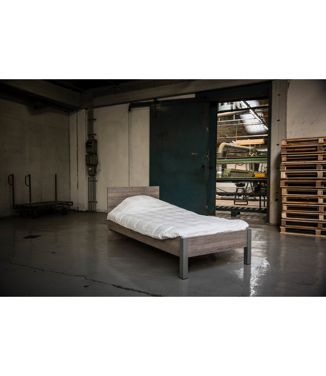 BEUK Bedframe 120x220 cm - Donker grijs hout - Best (Nederlands Product)