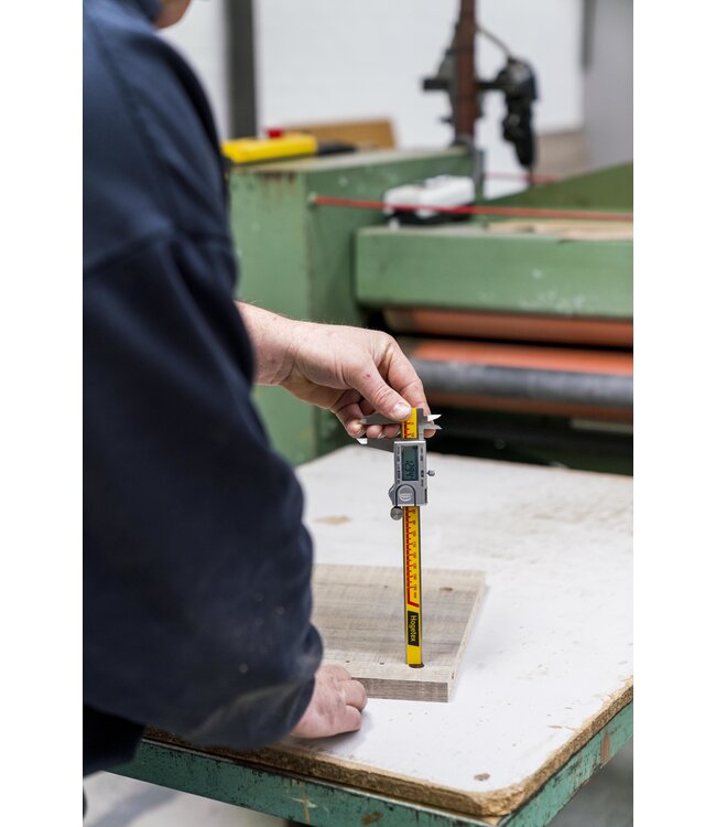 BEUK Bureautafel - Donker Grijs Hout - Alu Frame - 120x60