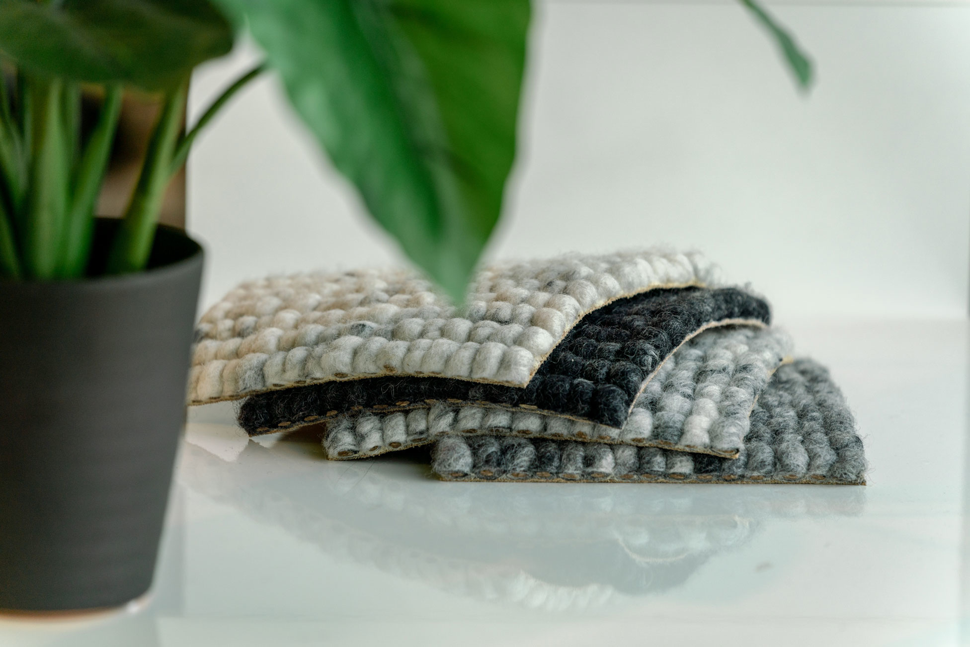Flokati wollen vloerkleed uit Griekenland - zacht hoogpolig vloerkleed voor woonkamer, slaapkamer en kinderkamer, ook als plaid of deken, cirkel wit 200 cm