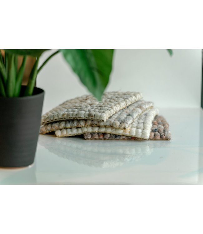 Barefoot Wollen Vloerkleed | New Zeeland | 140 x 200 | Zwart  (Op Maat - Nederlands Product)