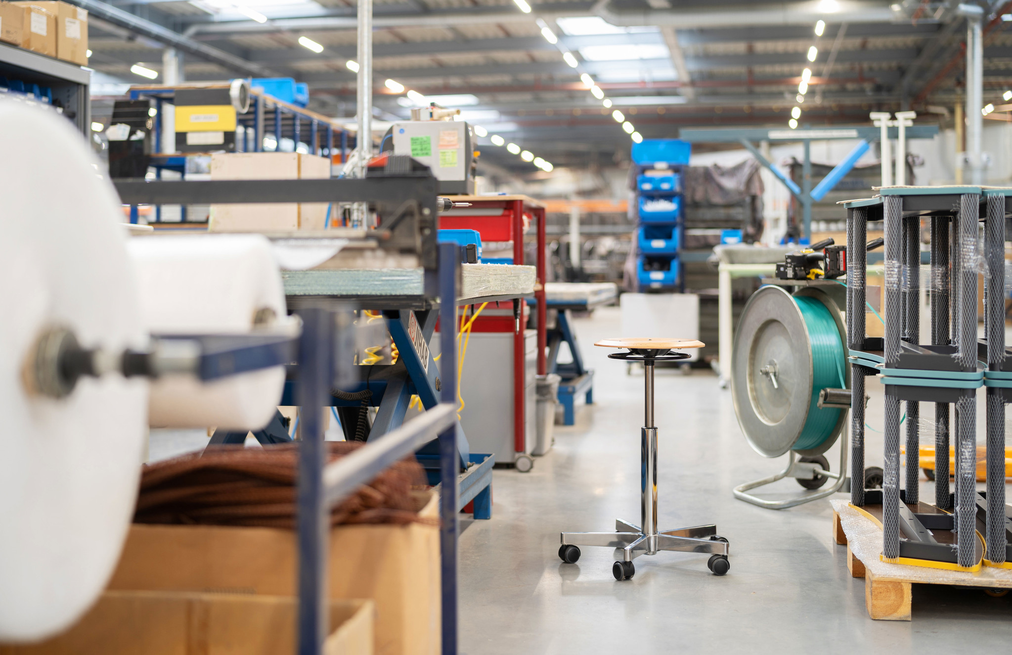 Bureaukruk, Ergonomische Werkkruk, Zitkruk, 360° Draaistoel, İn Hoogte Verstelbaar, 59,5-81 Cm, Verstelbare Voetensteun, Zwart