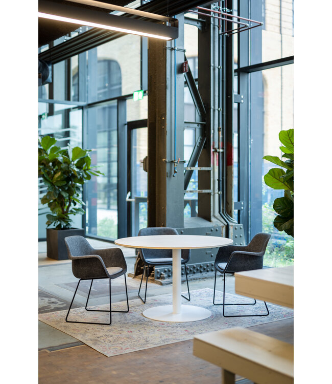 VEPA Felt - PET Stoel Antraciet - Zwart Frame - 100% recycle plastic en staal - Zitting Groen (Nederlands Product - BUUR Collectie)