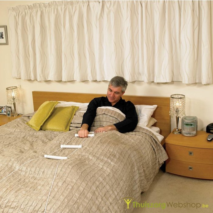 Bed ladder with 4 handles