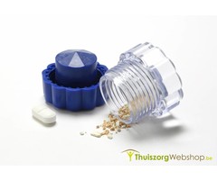 Pill crusher with storage compartment