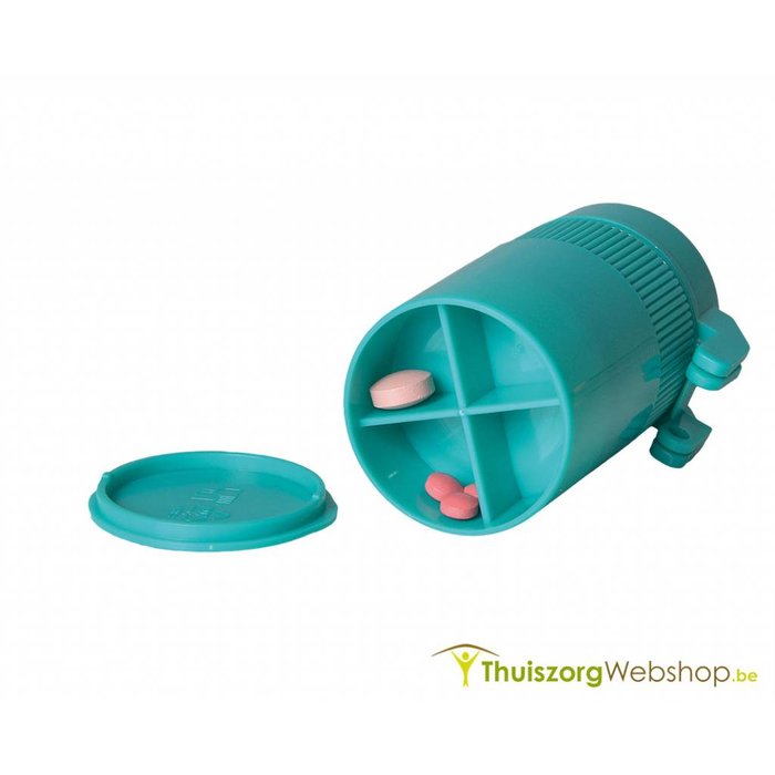 Pill pulverizer / splitter with 2 storage compartments