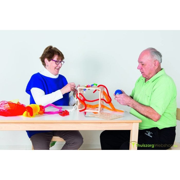 Cubelix Threading game