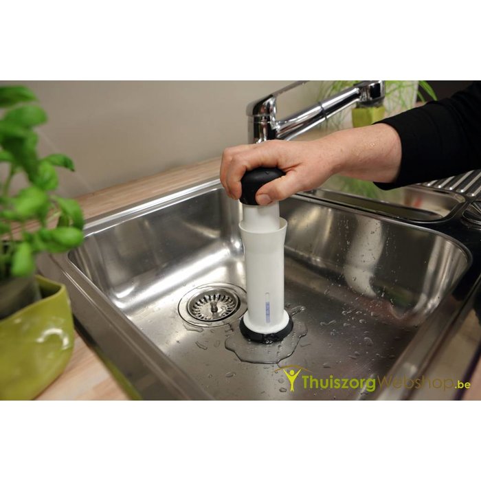 Dishcloth wringing system