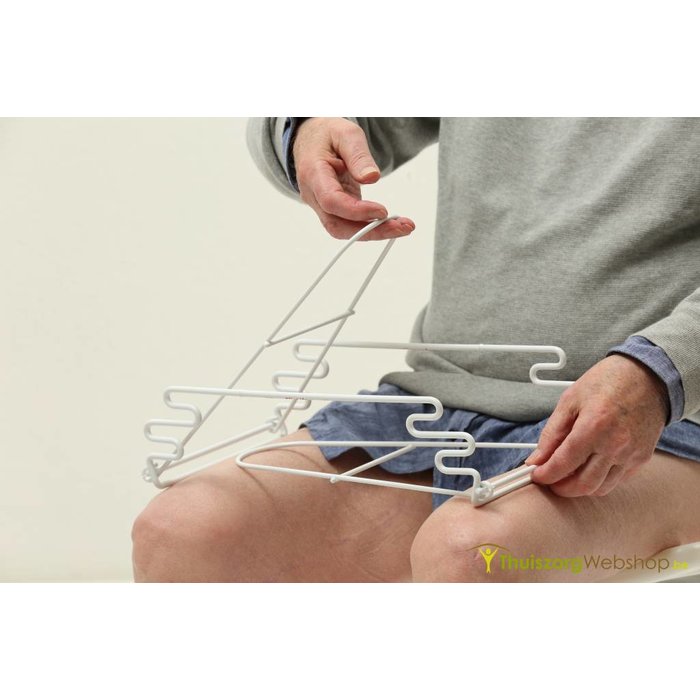 SlipLift®: the foldable panties donning aid