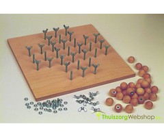 Solitaire with screws