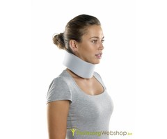 Flexible neck collar