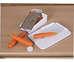 Boterhamplankje met fixatiepinnen en rasp