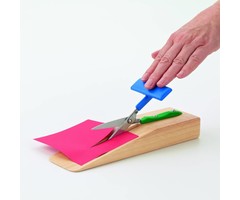 Ciseaux de table sur socle en bois Easi-Grip®
