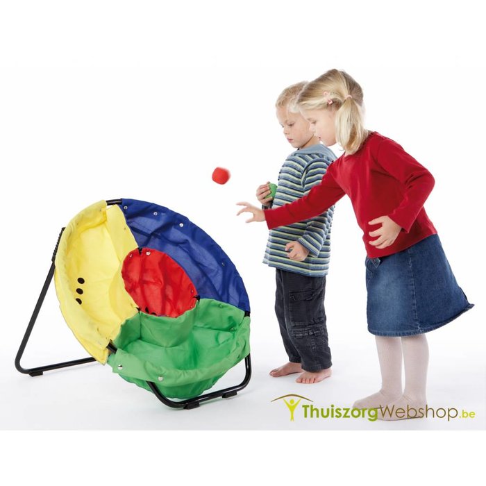 Throwing game with 4 colored compartments