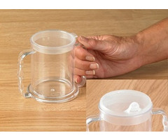 Gobelet transparent à 2 anses et 2 becs verseur