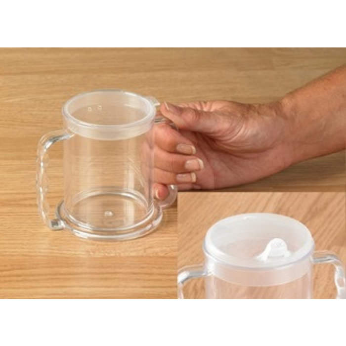 Transparent cup with 2 handles and 2 spouts Independence
