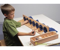 Wooden stand with 7 tactile pockets