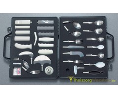 Suitcase with adapted cutlery 32 pieces