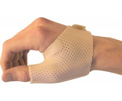 Pre-cut thumb splint - butterfly type