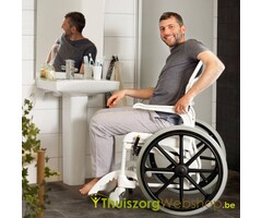 Luxe doucherolstoel Etac Clean met grote wielen
