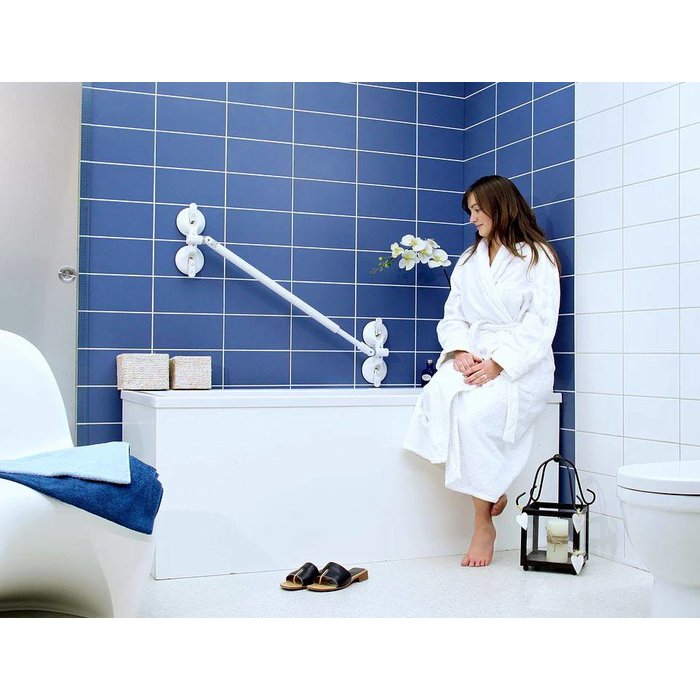 Wall bracket on 4 suction cups