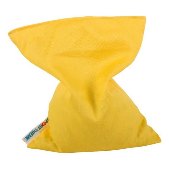 Throwing bag with seeds