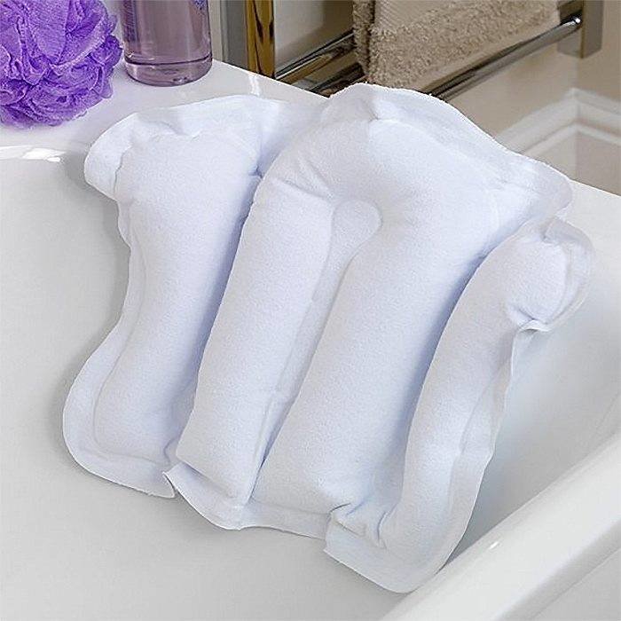 Inflatable pillow for the bath with terry cloth cover