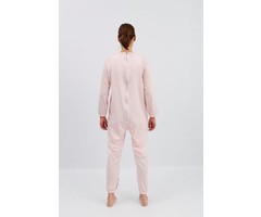 Roze pyjama met ritssluiting op de rug