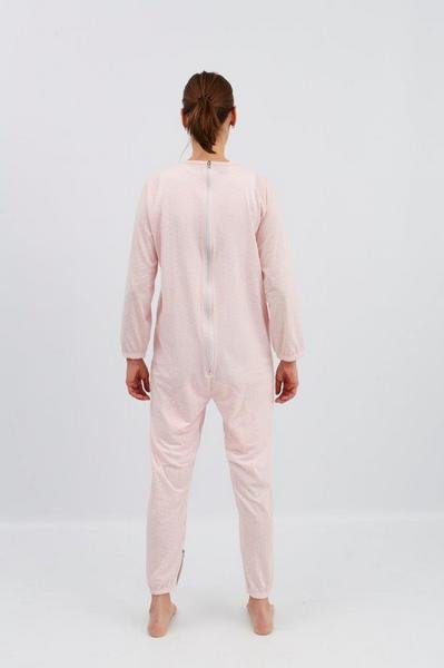 Roze pyjama met ritssluiting op de rug