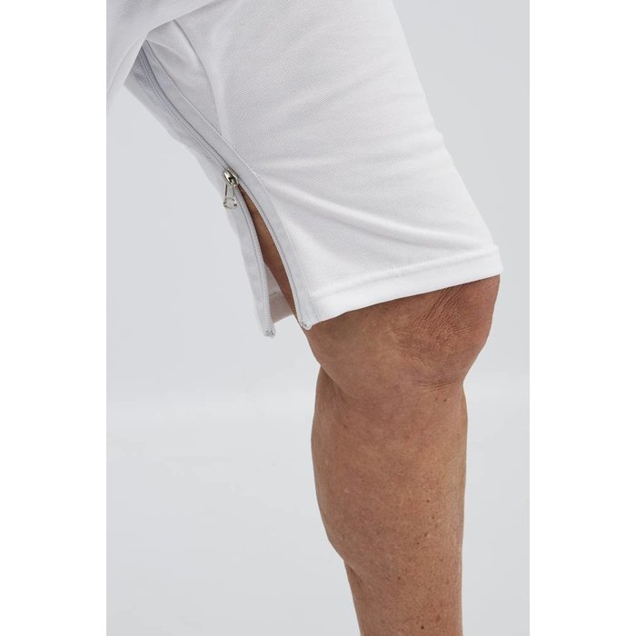 White body without sleeves with zipper on the back and between the legs