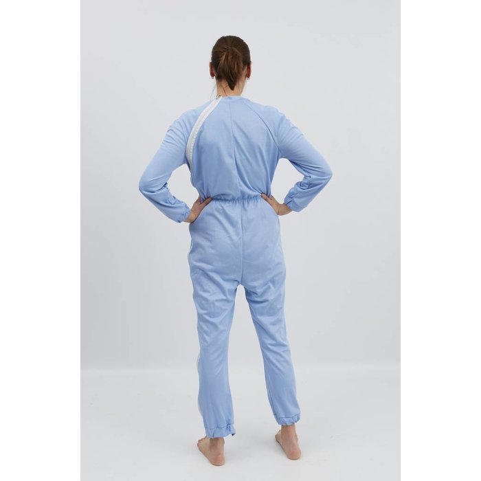 Light blue pajamas with zip fastening via the shoulder to the side seam and between the legs, elastic waist