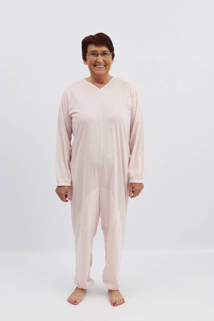 Roze pyjama met ritssluiting op de rug