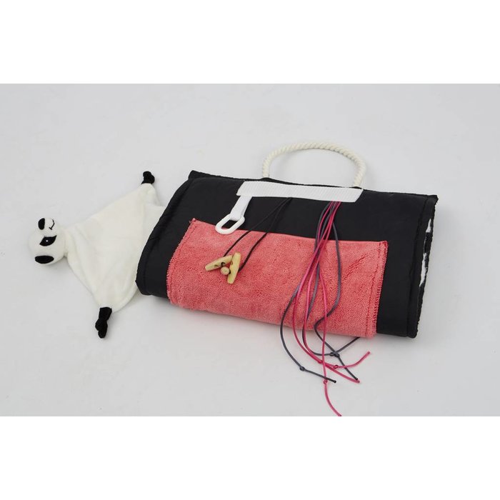 Experience muff with handle