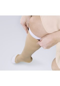 Ciorapi compresivi antitromboza, pana la genunchi - ARS07