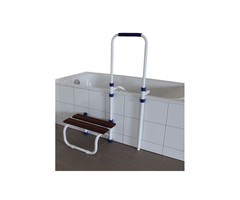 Step with adjustable handle for bath