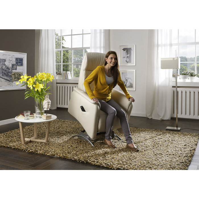 Ergolux par Ergodôme : fauteuil de relaxation à 3 moteurs et aide à la station debout