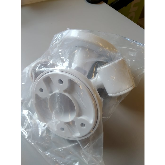 Modular wall bracket system in plastic