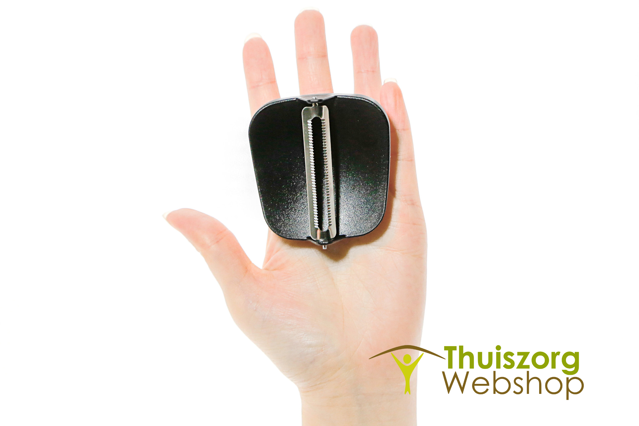 Ergonomic finger-grip peeler with straight or serrated cutting blades