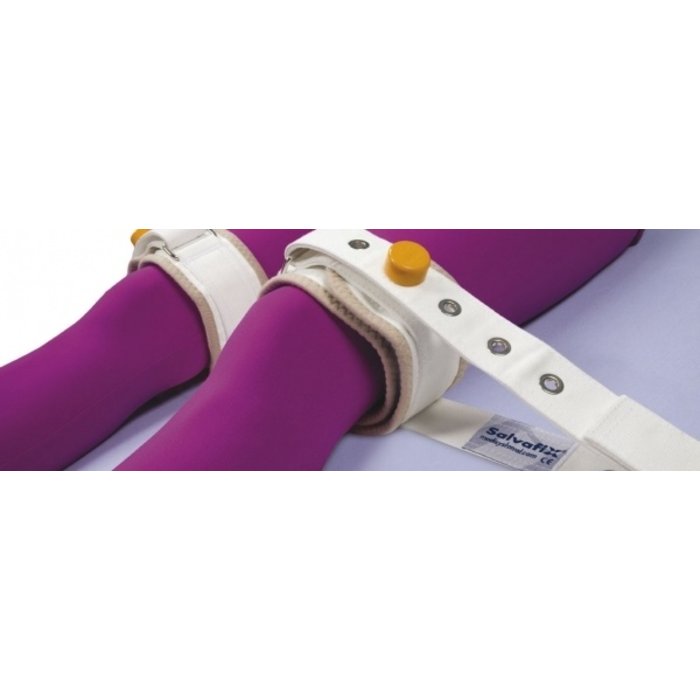 Safety belts for the bed