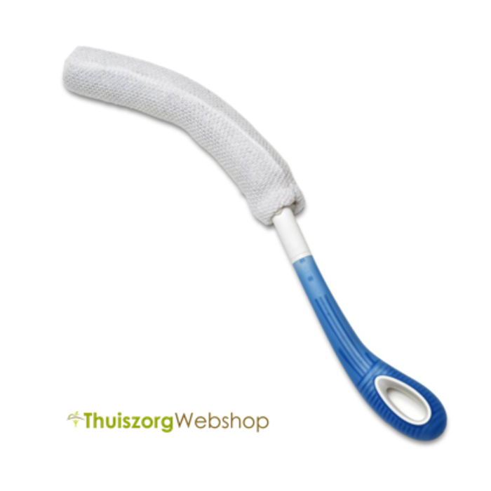 Ergonomic bath sponge with extended handle