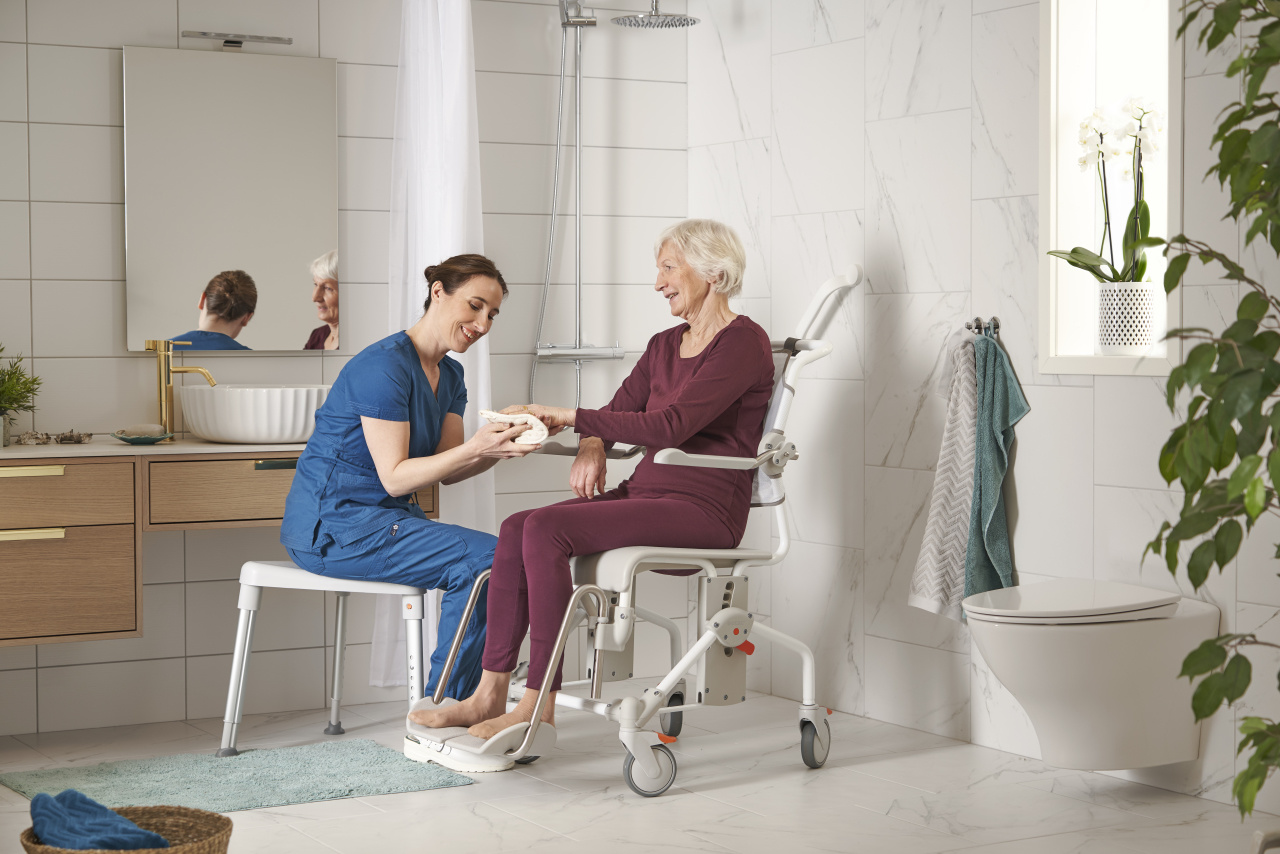 Bathroom sitting chair hotsell