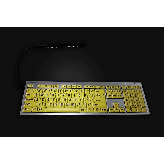 Keyboard with high contrast keys