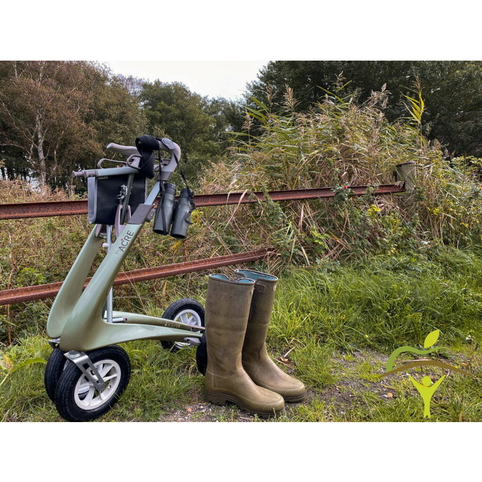 Carbon Overland rollator: ergonomic and modern design