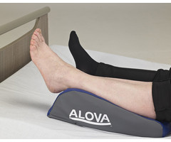 Stabilizing heel cushion