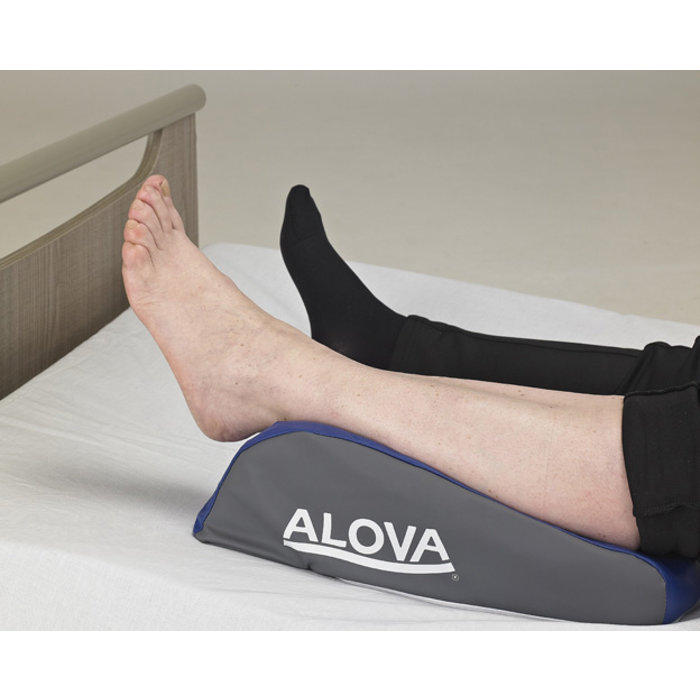 Stabilizing heel cushion