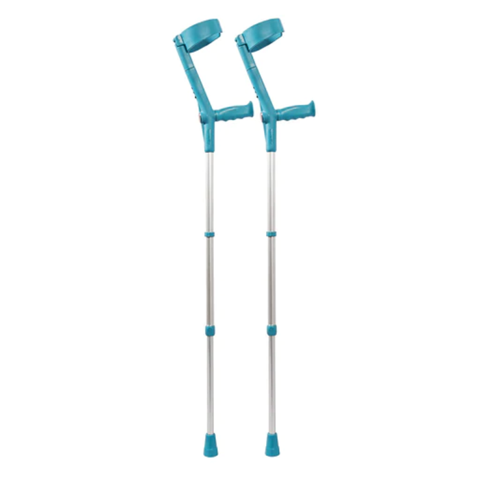 Safe-In-Soft crutches with "closed" armrest and ergonomic soft handle