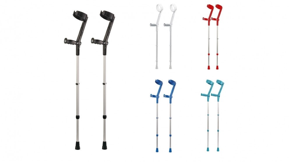 Safe-In-Soft crutches with "closed" armrest and ergonomic soft handle