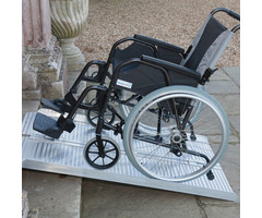 Foldable ramp