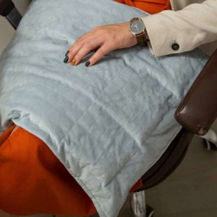 Hana© weighted lap pad