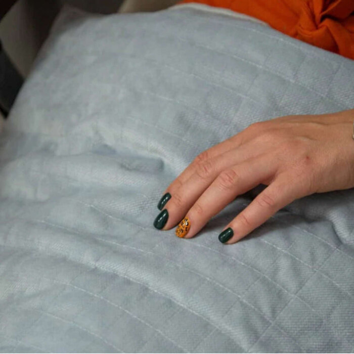 Hana© weighted lap pad